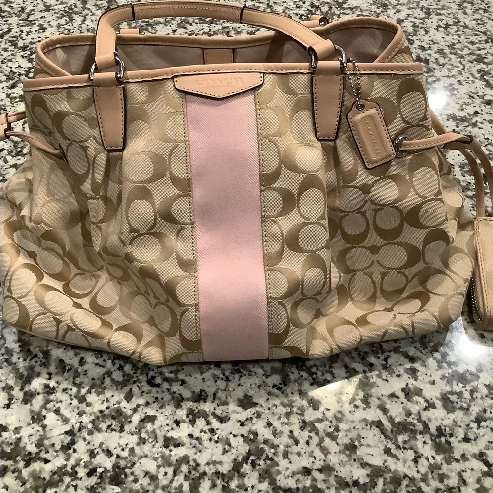 Beautiful Coach shoulder bag with matching wallet.